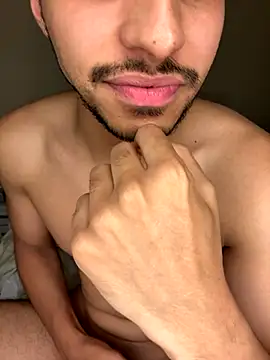 Snapshot of ravisex2 chatting on 10/07/25, 03:47 ravisex2 online show from 10/07/25, 03:47