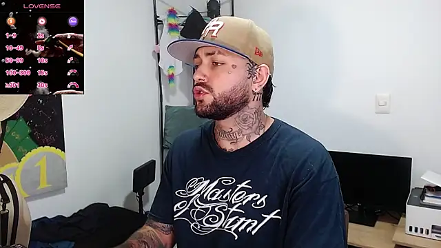 nicolastorres99 online show from 01/15/26, 02:49