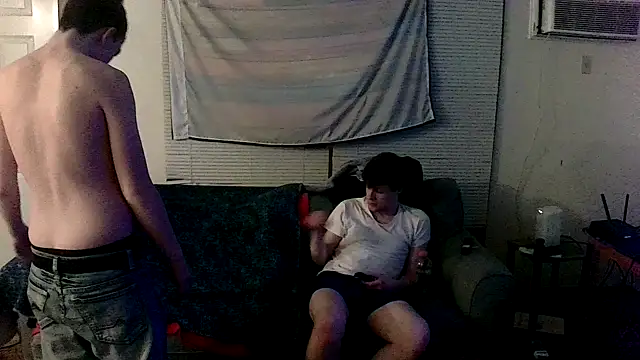 Snapshot of BigIncognitoXXX chatting on 02/01/26, 09:52 BigIncognitoXXX online show from 02/01/26, 09:52