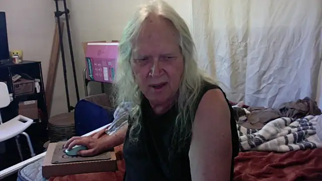 OldLadySara online show from 06/13/26, 12:36