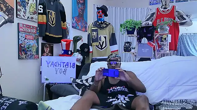 Snapshot of Str8ishVegasGuy chatting on 10/21/25, 08:31 Str8ishVegasGuy online show from 10/21/25, 08:31