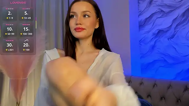 Aria Mila online show from 11/13/25, 11:20