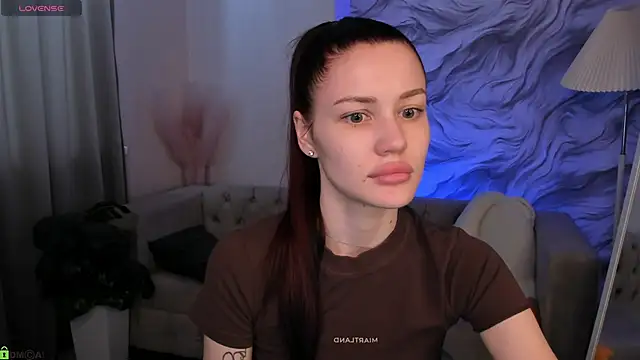 Snapshot of Aria_Mila chatting on 05/12/26, 03:03 Aria Mila online show from 05/12/26, 03:03
