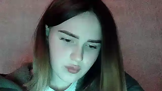 SweetLoraa online show from 11/13/25, 07:02