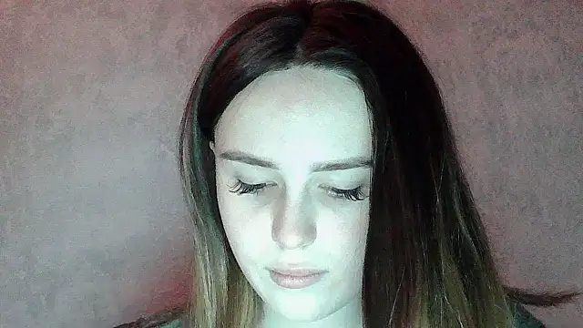 SweetLoraa online show from 04/08/26, 07:25