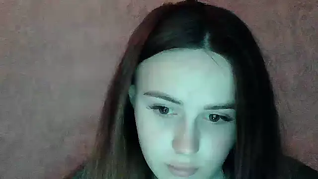 SweetLoraa online show from 04/10/26, 08:24