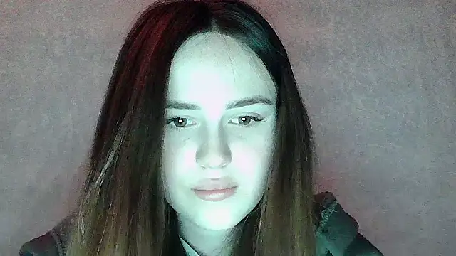 SweetLoraa online show from 04/11/26, 08:24