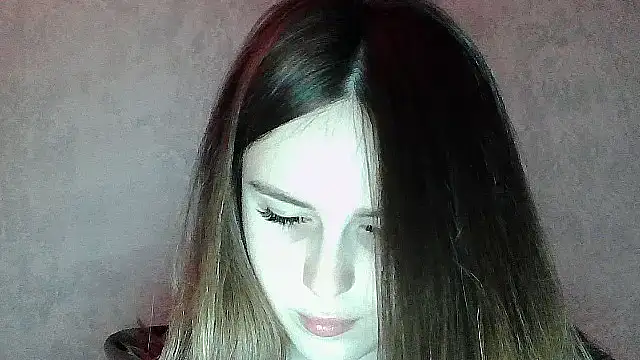 SweetLoraa online show from 04/20/26, 07:48