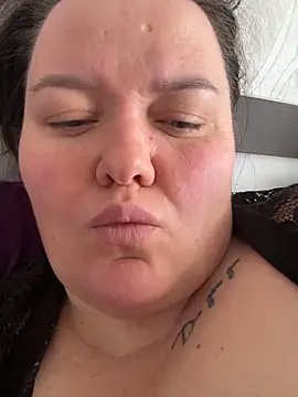 SunnyLeila2101 online show from 04/02/26, 11:19