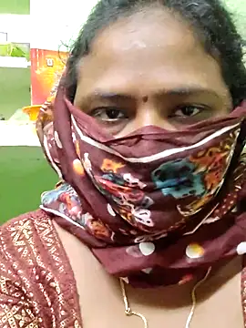 Snapshot of Tamilreethu chatting on 09/21/25, 02:19 Tamilreethu online show from 09/21/25, 02:19