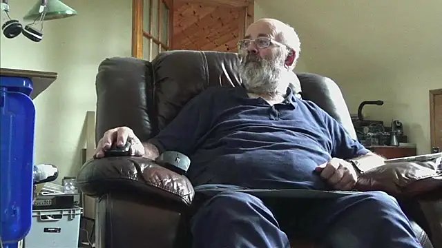 janzer13 online show from 09/30/25, 02:00