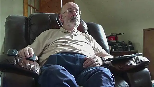 janzer13 online show from 02/22/26, 01:42