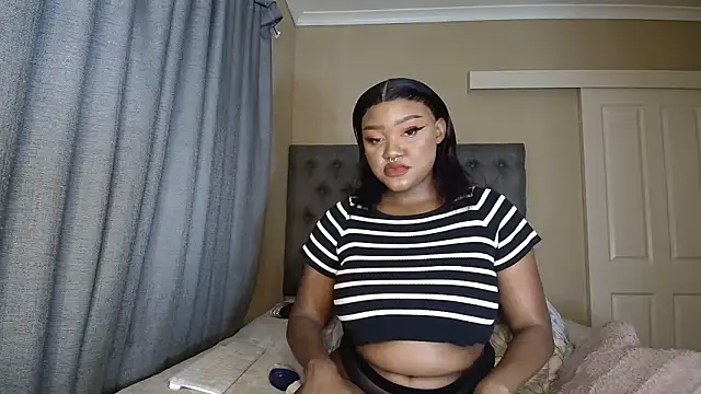 nanababe1 online show from 02/01/26, 08:13