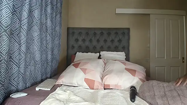 nanababe1 online show from 04/21/26, 08:20