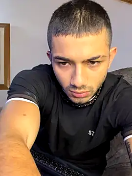 ArturoCardona  online show from 10/17/25, 10:40