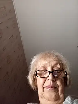 Anatolia5961 online show from 11/30/25, 03:21