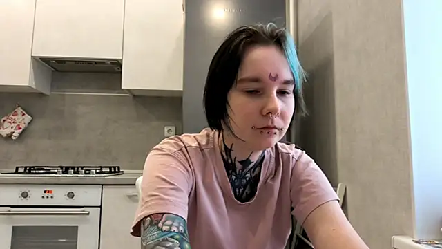 HighelikeGirl online show from 03/02/26, 07:15