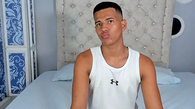 KingStark  online show from 02/11/26, 02:49