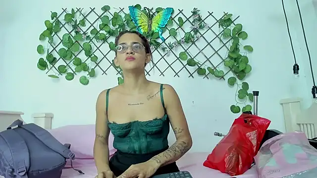 cris dulce online show from 04/18/26, 08:31