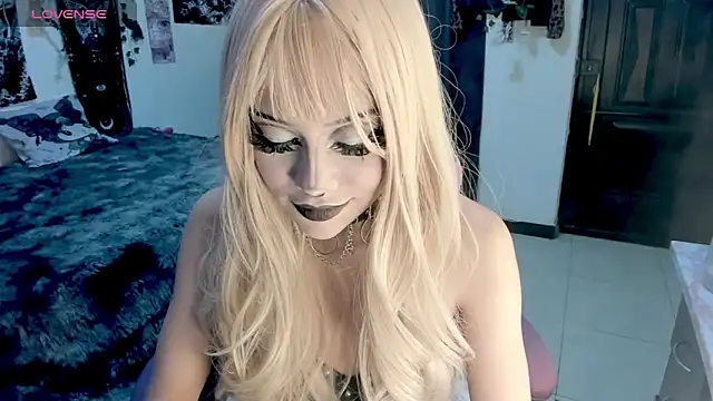 Snapshot of GothKitten666 chatting on 04/18/26, 02:26 GothKitten666 online show from 04/18/26, 02:26