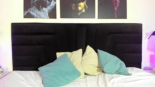 BellaRoux1 online show from 10/28/25, 12:09