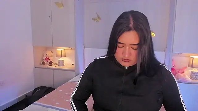 LilyWhitney online show from 02/03/26, 04:10