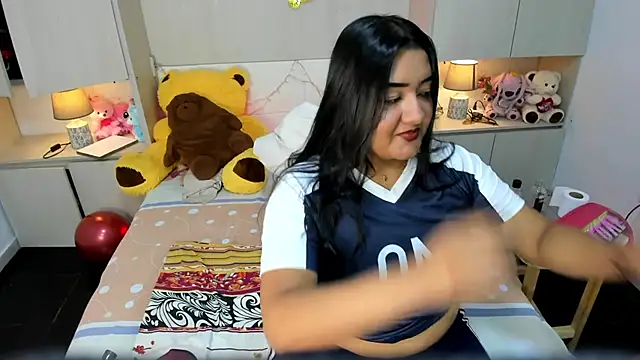 LilyWhitney online show from 03/27/26, 04:07