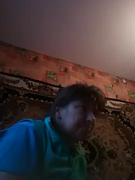 Romashka33011 online show from 10/19/25, 11:44