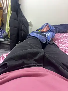 Snapshot of bigbulllaksh chatting on 10/09/25, 02:04 bigbulllaksh online show from 10/09/25, 02:04