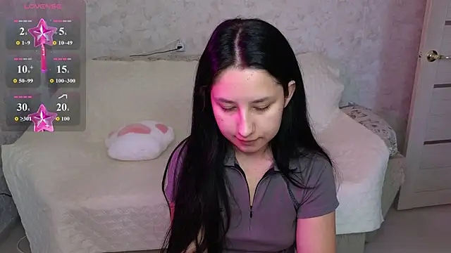 Snapshot of Eva_Maller chatting on 05/18/26, 04:29 Eva Maller online show from 05/18/26, 04:29
