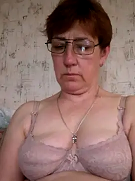 Snapshot of MeryLive59011 chatting on 05/18/26, 04:35 MeryLive59011 online show from 05/18/26, 04:35