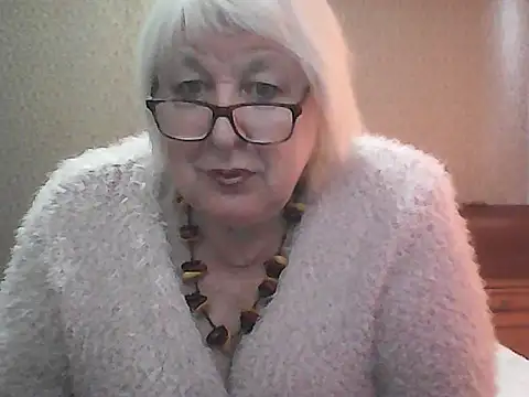 Alexia64231 online show from 09/27/25, 05:56