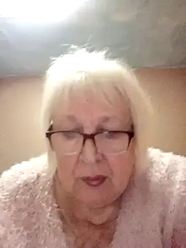 Alexia64231 online show from 10/24/25, 05:42