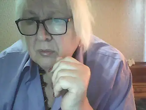 Alexia64231 online show from 10/26/25, 06:19