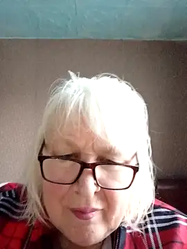 Alexia64231 online show from 02/05/26, 01:16