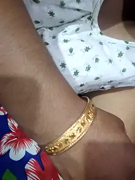 Bhabi-Hot0 online show from 11/17/25, 06:30