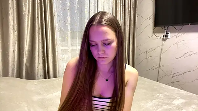 Snapshot of SoSweetGirl chatting on 09/08/25, 04:06 SoSweetGirl online show from 09/08/25, 04:06