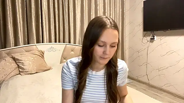 Snapshot of SoSweetGirl chatting on 10/08/25, 01:09 SoSweetGirl online show from 10/08/25, 01:09