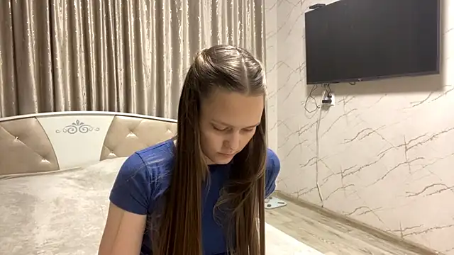 Snapshot of SoSweetGirl chatting on 10/09/25, 12:03 SoSweetGirl online show from 10/09/25, 12:03