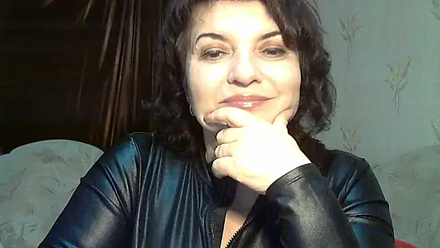 LedyNika online show from 10/22/25, 06:18
