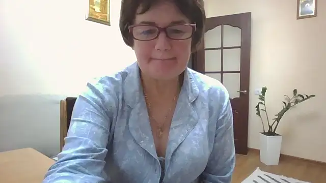 Galina56301 online show from 10/10/25, 04:28