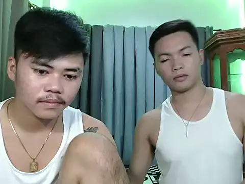 hot emman online show from 11/04/25, 04:11