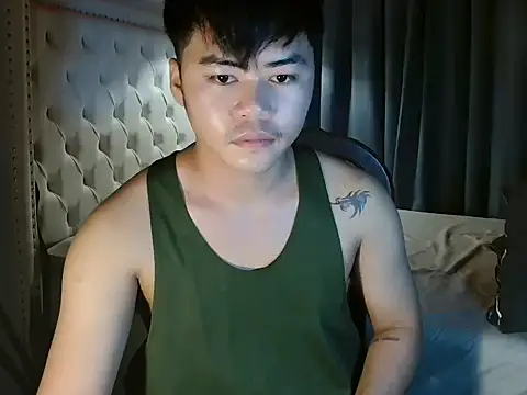 hot emman online show from 03/06/26, 11:06