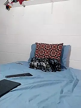 Snapshot of oxxy_jean chatting on 05/06/26, 12:32 oxxy jean online show from 05/06/26, 12:32