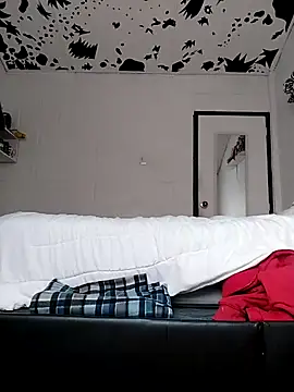 Snapshot of oxxy_jean chatting on 06/16/26, 12:19 oxxy jean online show from 06/16/26, 12:19