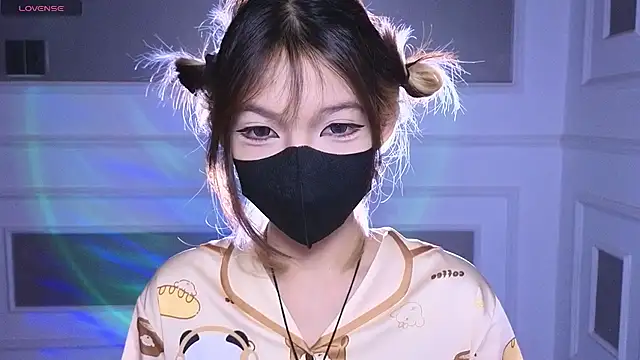      Panda      online show from 06/04/26, 01:22