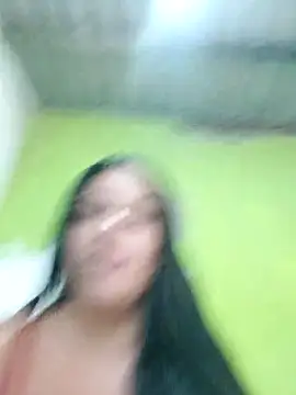 Snapshot of biancaalvess chatting on 04/15/26, 06:37 biancaalvess online show from 04/15/26, 06:37