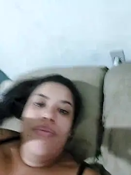 Snapshot of biancaalvess chatting on 04/23/26, 12:29 biancaalvess online show from 04/23/26, 12:29