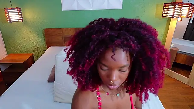 Snapshot of Chocolatte_dreams chatting on 10/30/25, 01:12 Chocolatte dreams online show from 10/30/25, 01:12