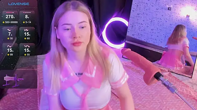 Lillie Berry online show from 12/20/25, 04:41